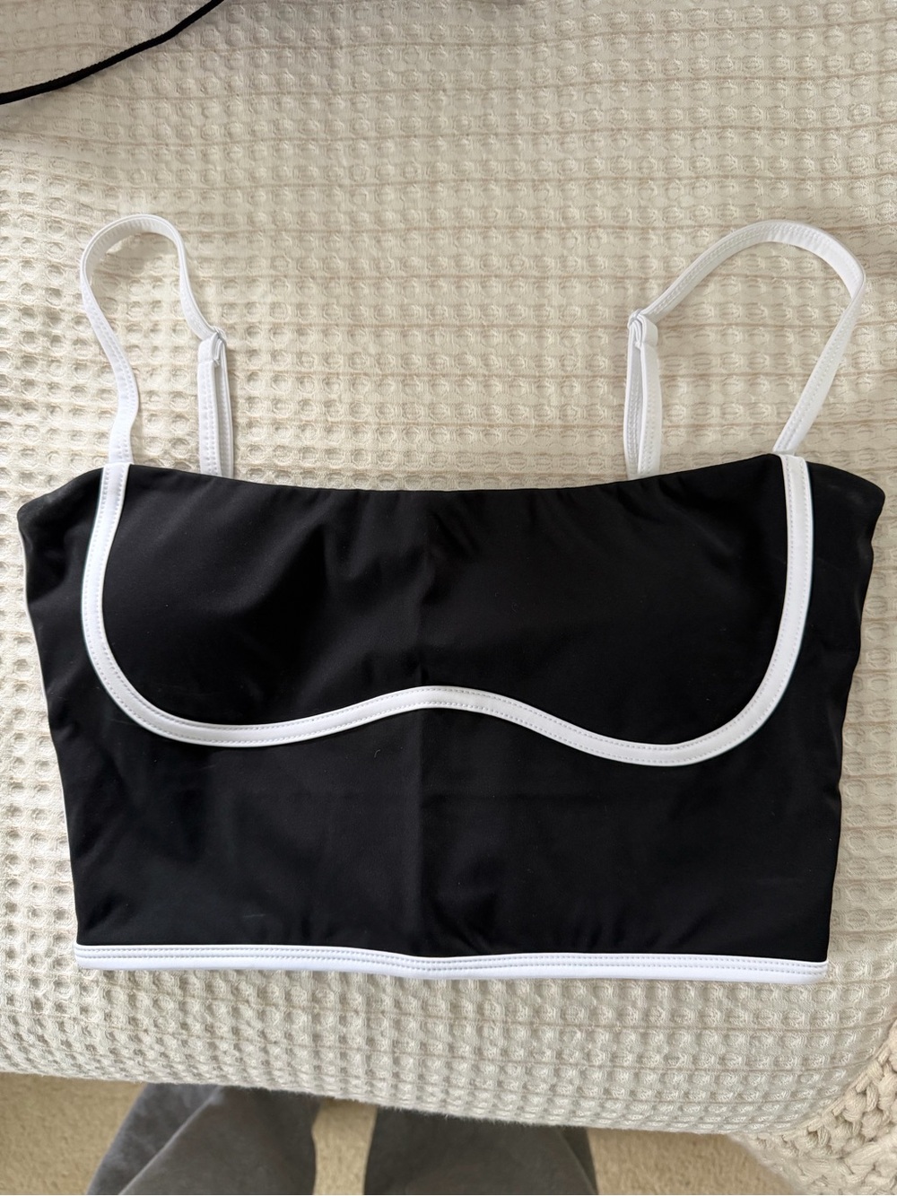 Amazon Black Tank Top with White Trim - Women's Crop